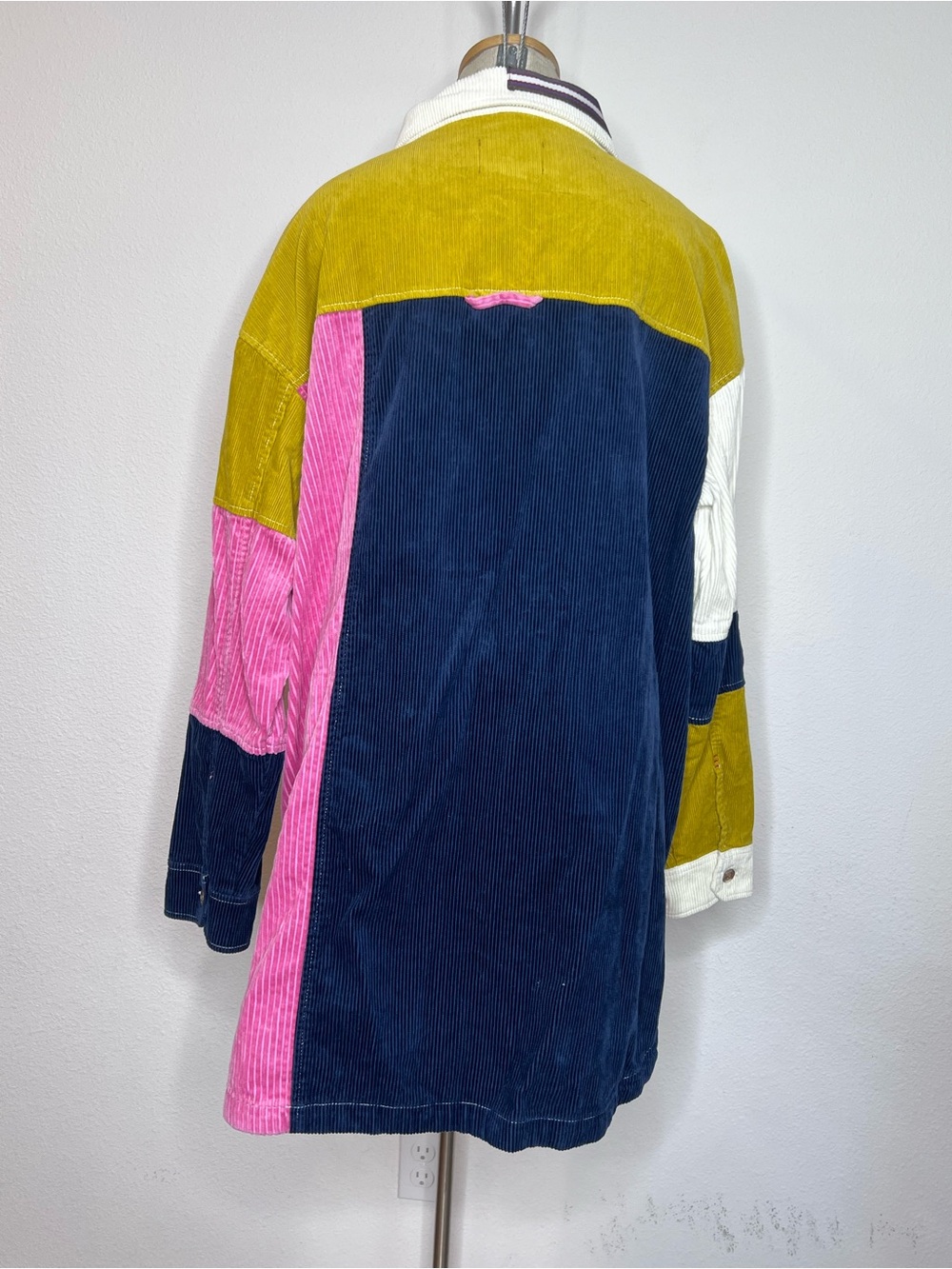 UO x BDG Colorblock Button Up Shirt - Picture 2 of 5